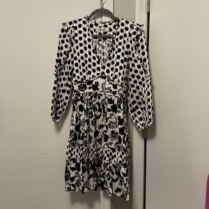 Dvf black and white short dress size 4